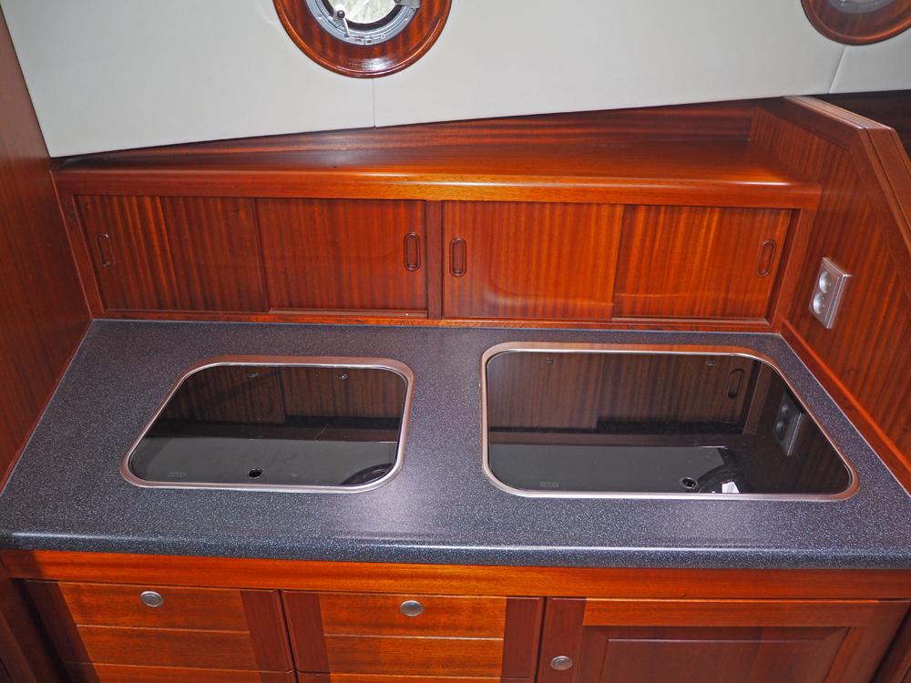 Vorschiff, Innenausstattung